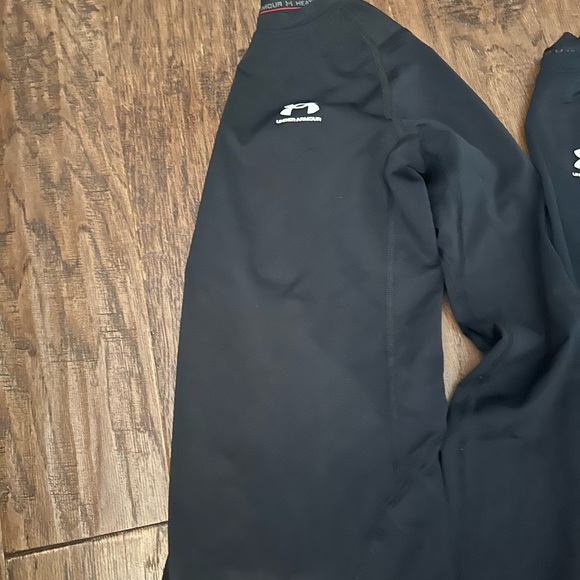 VGUC Under Armour Compression Shirts (4) youth large - Picture 2 of 5